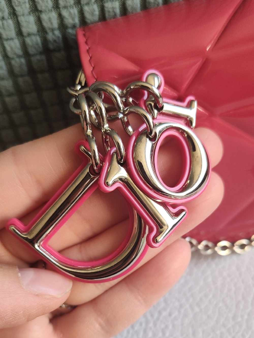 CHRISTIAN DIOR - LADY DIOR CANNAGE Patent Leather Wallet On Chain - Picture 3 of 8